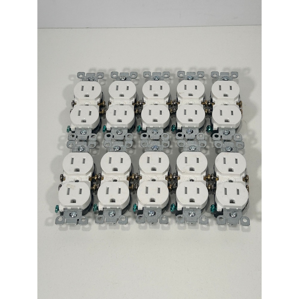 Lot of 10 Leviton T5320-WMP White Duplex Receptacles 15A 125V Tamper Resistant